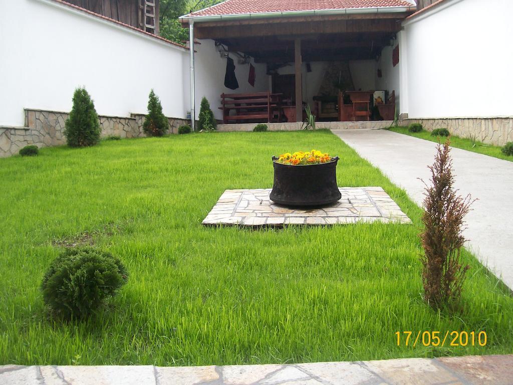 Hera Guest House Чифлик Экстерьер фото