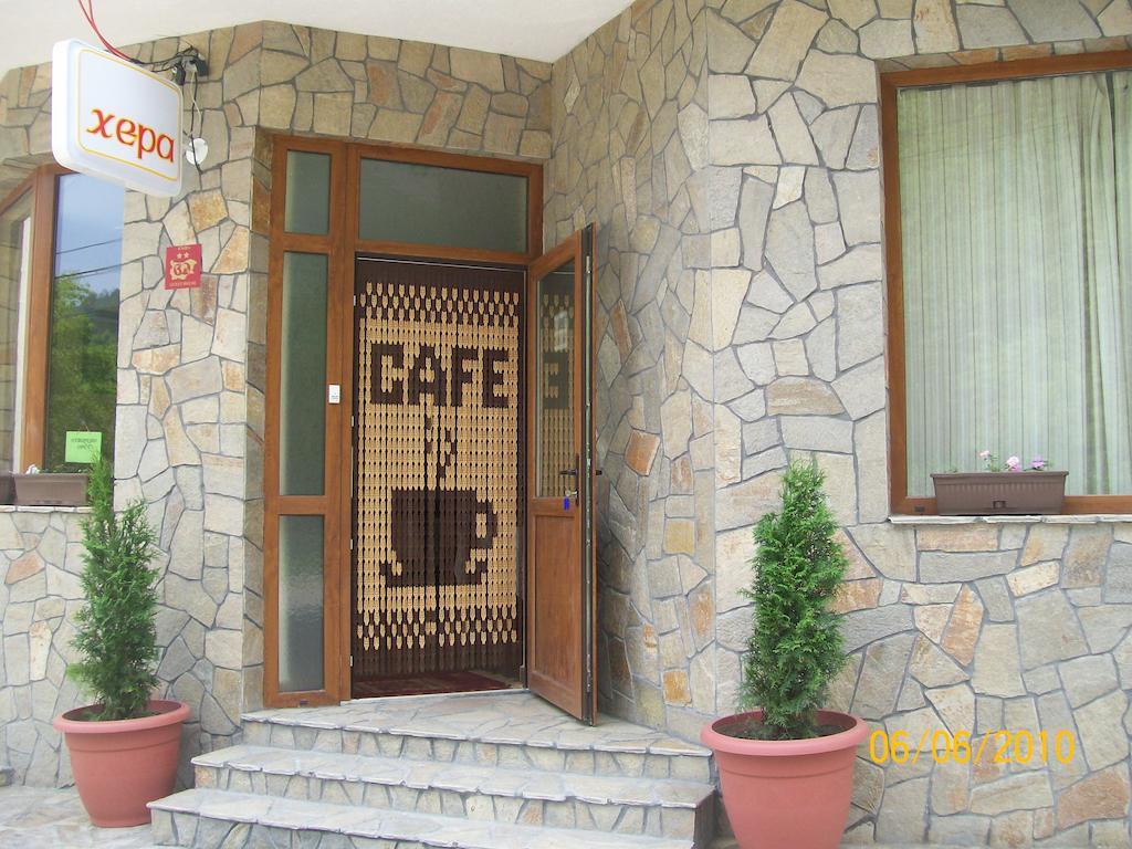 Hera Guest House Чифлик Экстерьер фото