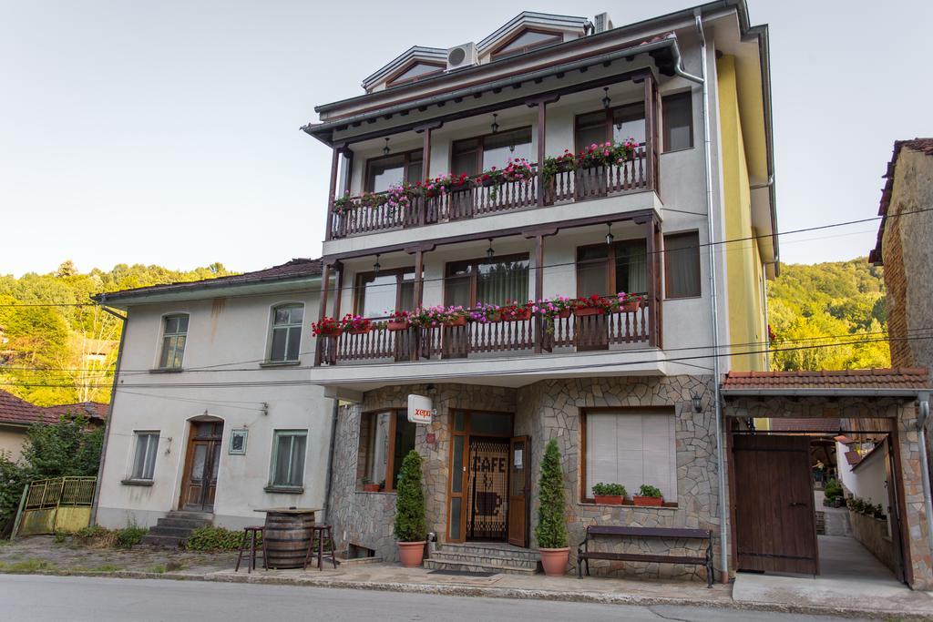 Hera Guest House Чифлик Экстерьер фото