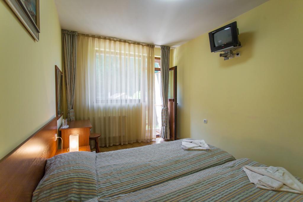 Hera Guest House Чифлик Экстерьер фото